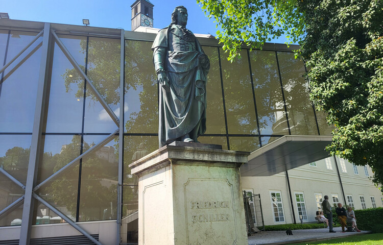 Friedrich Schiller Monument: salzburg.info : salzburg.info